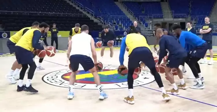 Fenerbahçeli Basketbolcuların Antrenmandaki Görüntüleri Gündeme Oturdu