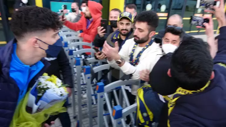 Fenerbahçe'ye Coşkulu Karşılama