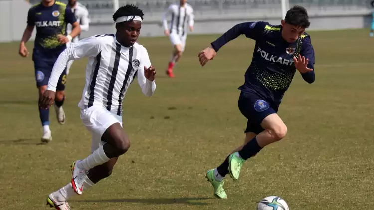 Manisa FK 1-1 NasaDoge Menemenspor (Maç Özeti)