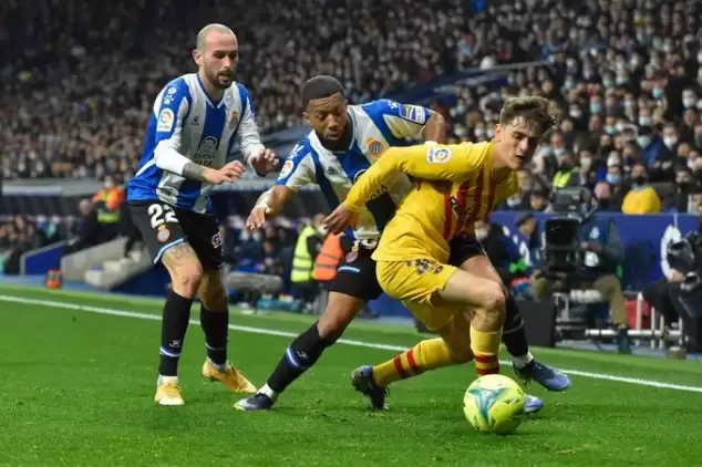 Barcelona Espanyol karşısında  bir puanı uzatmalarda kurtardı! 