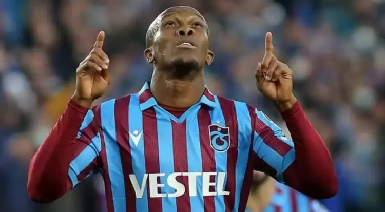 Trabzonspor'da Nwakaeme'nin menajeri sözleşme görüşmeleri için şehre geldi