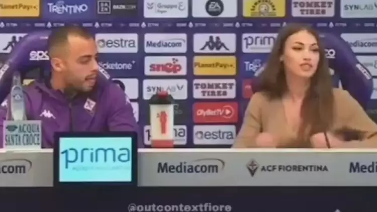 Fiorentina futbolcusu Arthur Cabral'dan kadın gazeteciye taciz!