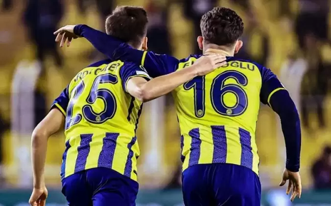 Fenerbahçe'de Bir Tek Ferdi Kadıoğlu ve Arda Güler Alkış Aldı!