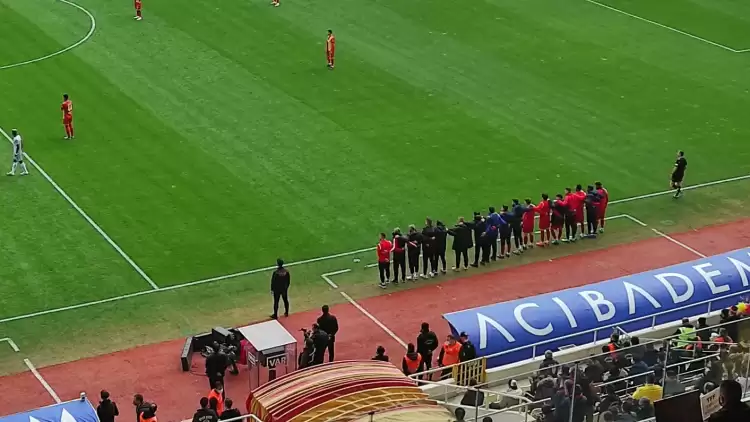 Yeni Malatyaspor'da Futbolcular Antalyaspor Maçında Neden Protesto Yaptı