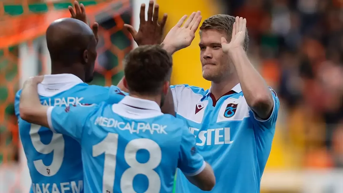 Alanyaspor 0-4 Trabzonspor (Maç Sonucu - Maç Özeti) - Ajansspor.com