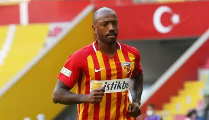 Kayserispor'dan ayrılan Manuel Fernandes, Apollon Smyrnis'e transfer oldu