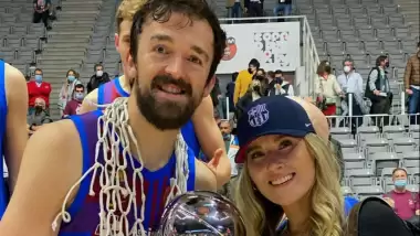 Sertaç Şanlı, Barça'yla ilk kupasını kazandı!