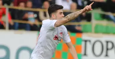 Rennes, Doğan Alemdar'dan sonra bir Türk oyuncuyu daha transfer ediyor