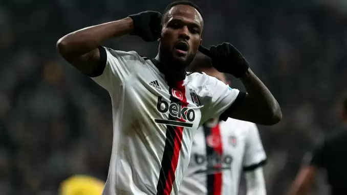 Cyle Larin, İngiltere yolcusu! İşte talip olan takım...