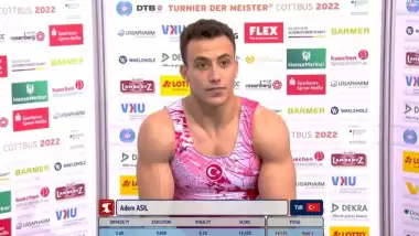 Milli cimnastikçi Adem Asil'den bronz madalya