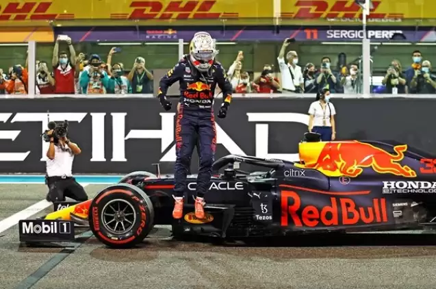 Formula 1'de Max Verstappen'e tarihi sözleşme! Dudak uçuklattı