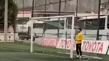 Boş kaleye penaltı! Kural hatası böyle yapıldı...