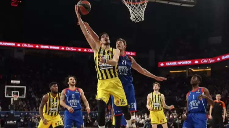 Anadolu Efes 84 - 79 Fenerbahçe Beko