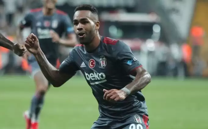Beşiktaş'a Alex Teixeira'ya sürpriz talip