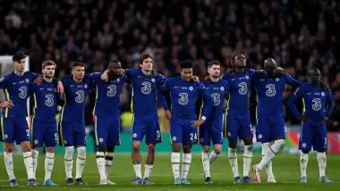 Bir devin çöküşü! Chelsea takım otobüsüne yakıt alamadı! 