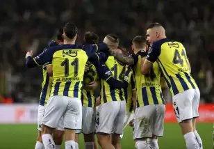 Fenerbahçe'de Mesut Özil geri döndü! İşte 11'ler...