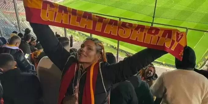 Pelin Öztekin'in locasını bastılar! Ünlü oyuncu karakolluk oldu 