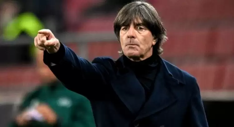 Joachim Löw, Joshua Zirkzee'yi Fenerbahçe'ye getirecek