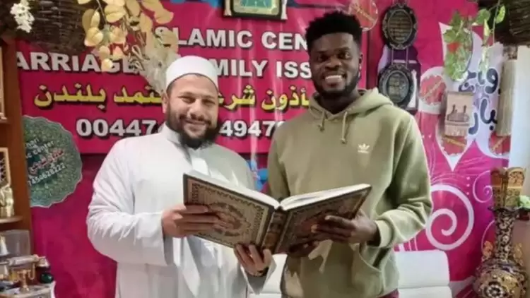 Arsenal'in Ganalı Yıldız Futbolcusu Thomas Partey Müslüman Oldu