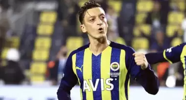 Mesut Özil'in tercihi şaşırttı! Kimse bunu beklemiyordu