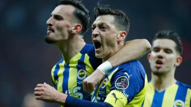 Mesut Özil'in Fenerbahçe'de kadro dışı kalmasına dünya basını ne yazdı?