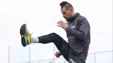 Trabzonspor'da Beşiktaş maçı öncesi Hamsik sevinci!
