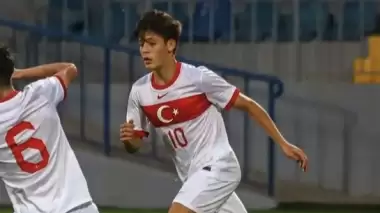 Arda Güler ve arkadaşları Galler'i dağıttı