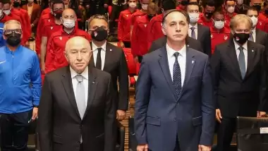 Ferhat Gündoğdu, Nihat Özdemir'e resti çekti!