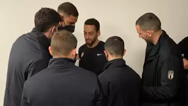 Merih ve Hakan'dan İtalya'ya karşılama