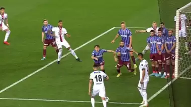 FIFA hakemi böyleyse vah 6719 hakemin haline!