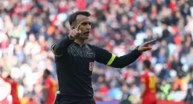 Fenerbahçe - Galatasaray derbisinin hakemi belli oldu!