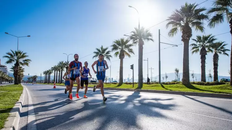 Maraton İzmir Farkındalık Yaratmaya Koşuyor