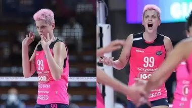 Ebrar Karakurt dünyanın en iyi liginin "en değerli oyuncusu" seçildi