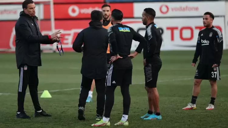 Beşiktaş'ta Ismael 3 Oyuncu ile Yolları Ayırıp 1 Transfere Onay Verdi