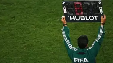 Futbolda çığır açan yenilik! Süre azalacak, zaman duracak...