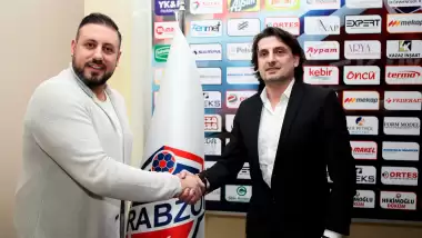 1461 Trabzon FK'de Yusuf Şimşek'in yerine Mehmet Ak geldi