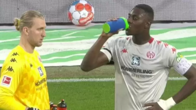 Bundesliga tarihinde ilk kez oruç molası verildi