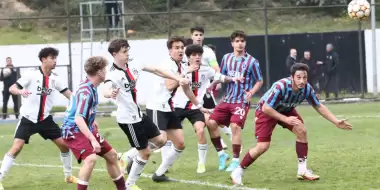 Beşiktaş ve Trabzonspor'un gençleri ağabeylerinden kopya çekti