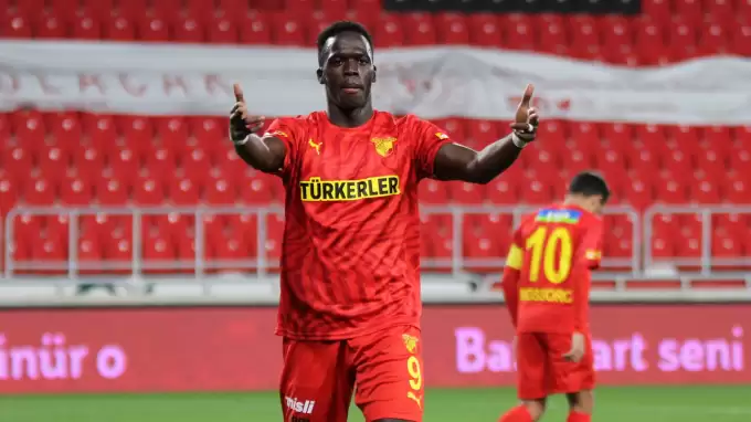 Ndiaye’den Göztepe’ye veda: "Göztepe oyuncusu olmak büyük bir deneyimdi"