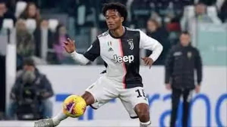 Juventus, Juan Cuadrado'nun sözleşmesini uzattı