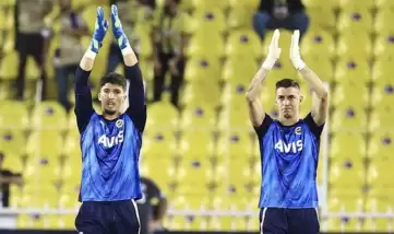 İşte F.Bahçe'de yeni sezonda Altay'ın yedeği olacak isim! Berke'nin yerine...
