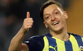 Mesut Özil’in menajerinden af resti! Sözleşmesindeki madde...