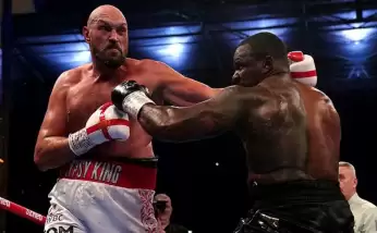 VİDEO - Tarihi maçta şampiyonluk nakavtla geldi