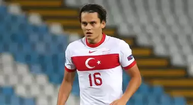 Enes Ünal'a Ay-Yıldız yaramıyor mu?