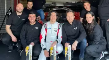 Türk yarış pilotu Berkay Besler Avrupa'da hız kesmiyor