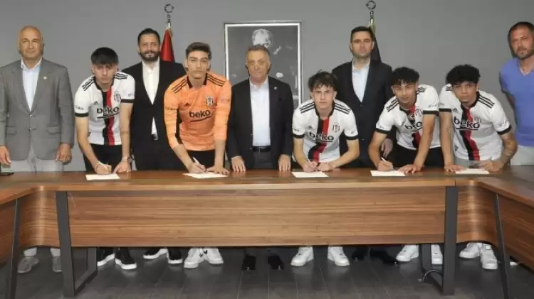 Beşiktaş altyapı oyuncuları ile sözleşme imzaladı