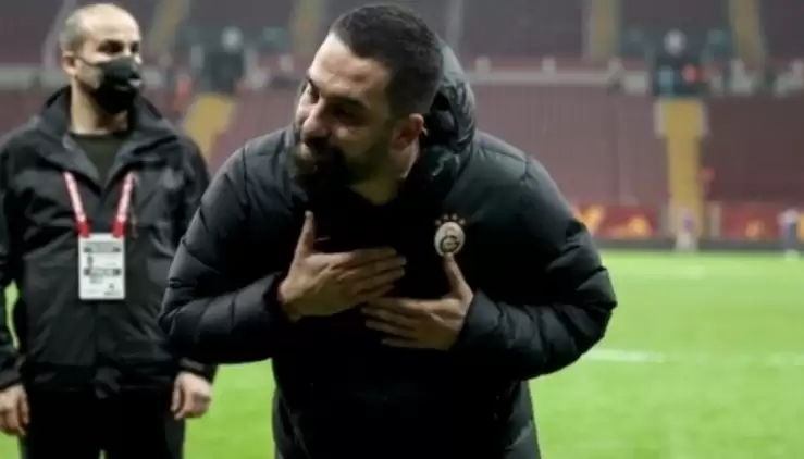 Galatasaray'da Arda Turan, Trabzonspor'u tebrik etti