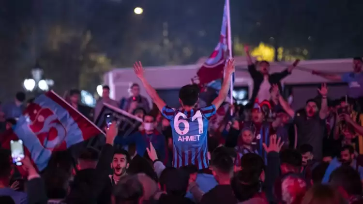 Trabzonspor'un şampiyonluğu Türkiye'nin dört bir yanında coşkuyla kutlandı