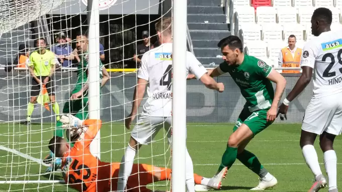 Giresunspor İzmir'den 1 puanla döndü!