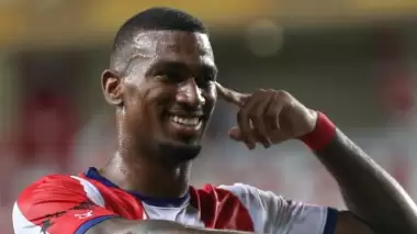 Antalyaspor’un yıldızı Haji Wright, Metin Oktay’ın rekoruna göz dikti